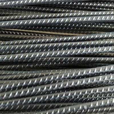 9 m Länge B500B 400E 10 mm 12 mm 16 mm Verformte Stahlverstärkungsstangen zum Biegen Schweißen Schneiden Schleudern pro Tonne Schrott