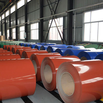 PE SMP HDP PVDF Oberfläche PPGI Verzinkte Stahlspule für Dachplatten in 1219mm 1500mm Breite
